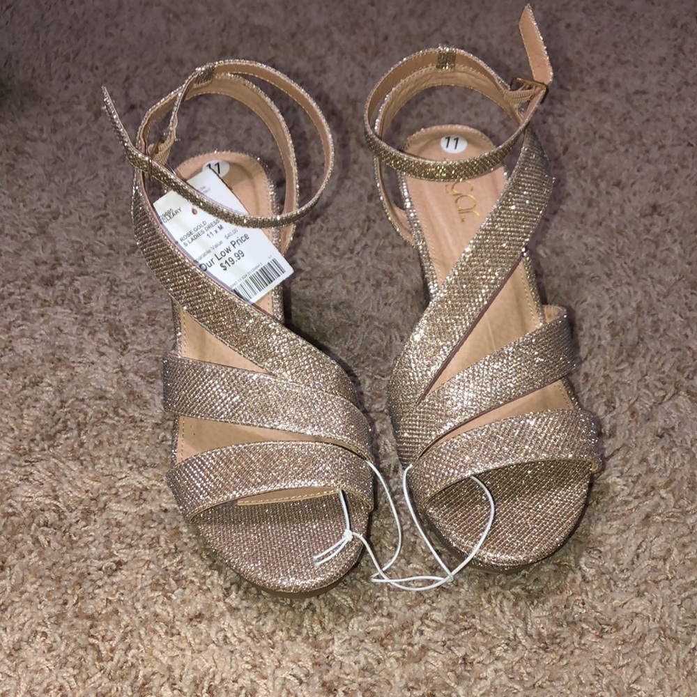 Gold Wedges